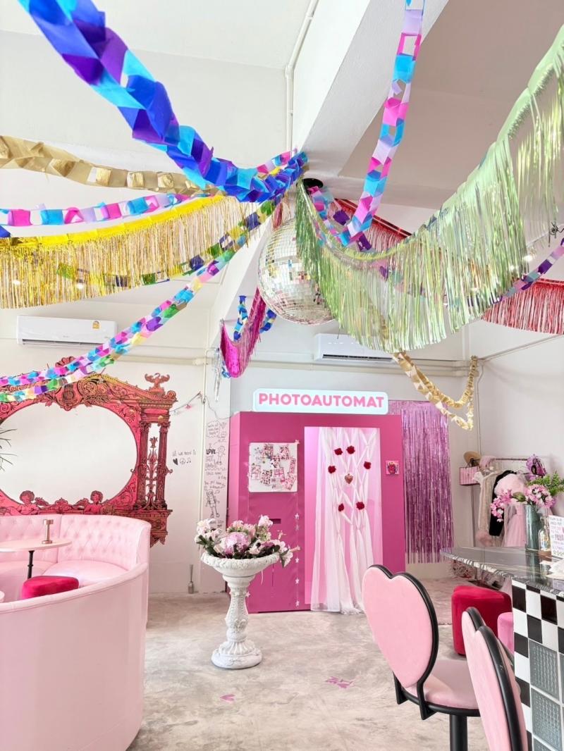 เซ้งคาเฟ่เจริญนคร 10 มีที่จอดรถ โครงการ OURS ในโครงการมีร้านดังหลายร้าน