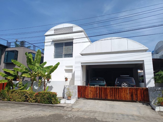 [ขาย] บ้านหรู 2 ชั้น | บางนา | 4 ห้องนอน | ตรงข้ามสุวรรณภูมิ | มีพื้นที่ติดตั้งระบบ Solar+EV | 6.7 ล้าน