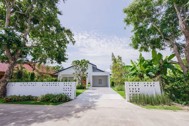 ขายบ้านชานเมือง ราคาเริ่มที่ 4.39 ล้าน 104 ตรว. #ห้วยทราย #แม่ริม #สไตล์มินิมอล #ใกล้นานาชาติเปรม ล้อมรอบด้วยธรรมชาติ และคาเฟ่