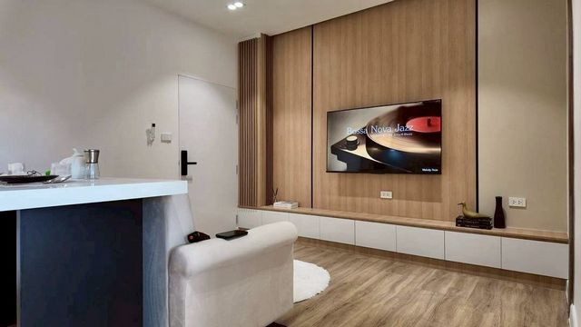 ราคาเพียง 2.89 ล้าน 54 ตรม. 2 นอน 1 น้ำ #ศรีธนา1 คอนโด #รีโนเวทใหม่ ห้องหัวมุม ปล่อยเช่า Airbnb ได้ พร้อมอยู่ทันที