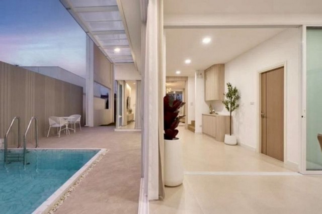 พูลวิลล่าหรู 2 ชั้น โมเดิร์นลักชูรี่ หรูหรามีระดับ โครงการ เวิลด์คลับแลนด์ หางดง