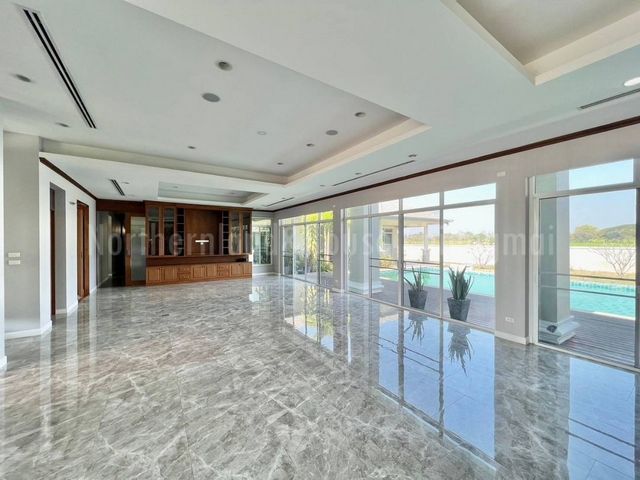 พูลวิลล่าสวย 29 ล้าน 6-0-40 ตรว. 4 นอน 6 น้ำ #พูลวิลล่าชั้นเดียว #โซนสันกำแพง #สไตล์โมเดิร์น ไม่ไกลเมือง เงียบสงบ #วิวทุ่งนา