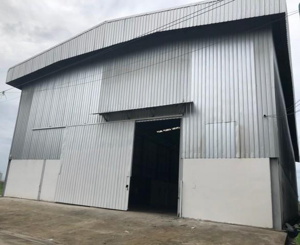 ให้เช่าโกดัง 750 ตรม. มีออฟฟิศพร้อมห้องน้ำในตัว ถ.บางนา กม.9 ใกล้วงแหวนตะวันออกกาญจนาภิเษก