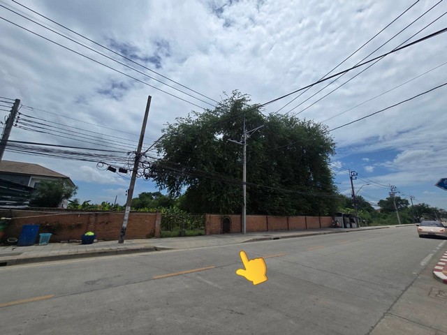 ขายที่ดิน 4-3-72 ไร่ ถนนทวีวัฒนา-กาญจนาภิเษก ที่ดินทำเลดี ด้านหน้าติดถนนใหญ่ ด้านหลังติดคลองทวีวัฒนา ใกล้มหาวิทยาลัยกรุงเทพธนบุรี