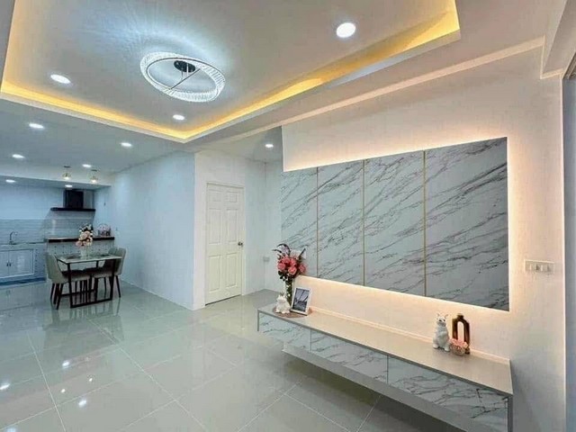 บ้านทาวน์เฮ้าส์ ให้เช่า    เขาน้อย   น้ำไม่ท่วม  เข้าอยู่ 1 กันยายน 68