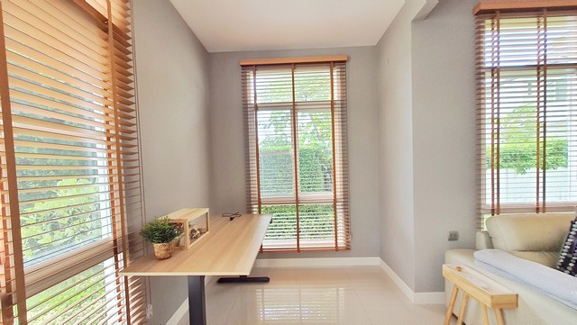 บ้าน มัณฑนา เวสต์เกต 11200000 บาท. 4 ห้องนอน พท. 687 Square Wah ไม่ไกลจาก - ทำเลดีราคาเด่น