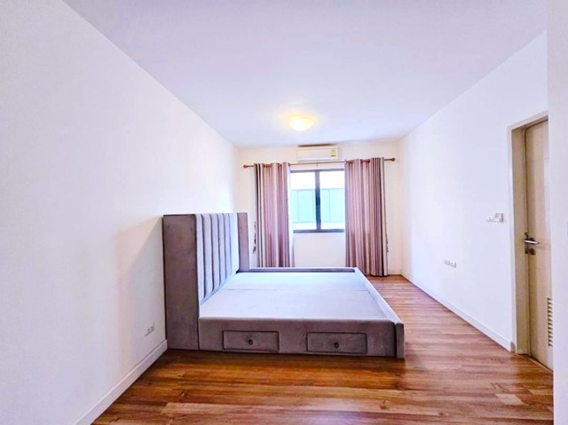 นอร์ทวิลล์ 2.8กม. 4แอร์  ให้เช่า ทาวน์ อเวนิว MRTสามแยกบางใหญ่ เดิน 200 ม. 3ชั้น เซ็นทรัล เวสเกต 22ตร.วา 172ตร.ม.  รัตนาธิเบศร์  3นอน 3น้ำ