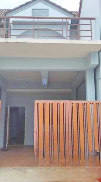 สะแกงาม 1.5 กม.ไทวัสดุ พระราม2 900ม.ให้เช่าทาวน์โฮม 3 ชั้น 3นอน รพ.พระราม2 500ม. ตลาดสดมารวย 200ม. 20ตร.วา. 232ตร.ม. 