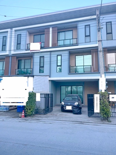 บางนา กม.5 บางแก้ว วัดคลองปลัดเปรียง 200ม. MRT ศรีลาซาล 1.3 กม. ให้เช่าทาวน์โฮม 3 ชั้น  23 ตร.วา. 280 ตร.ม. M ทำเลดี ติดถนนใหญ่