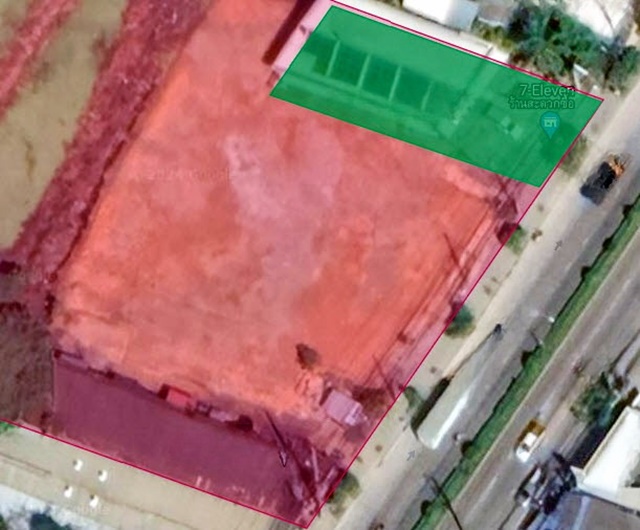 ฉลองกรุง 35-40 หน้านิคมลาดกระบัง บนพื้นที่สีแดง ที่ดินให้เช่า 33 ไร่ ติดถนนฉลองกรุง  หน้าที่ดินมีร้าน 7-Eleven เช่าอยู่