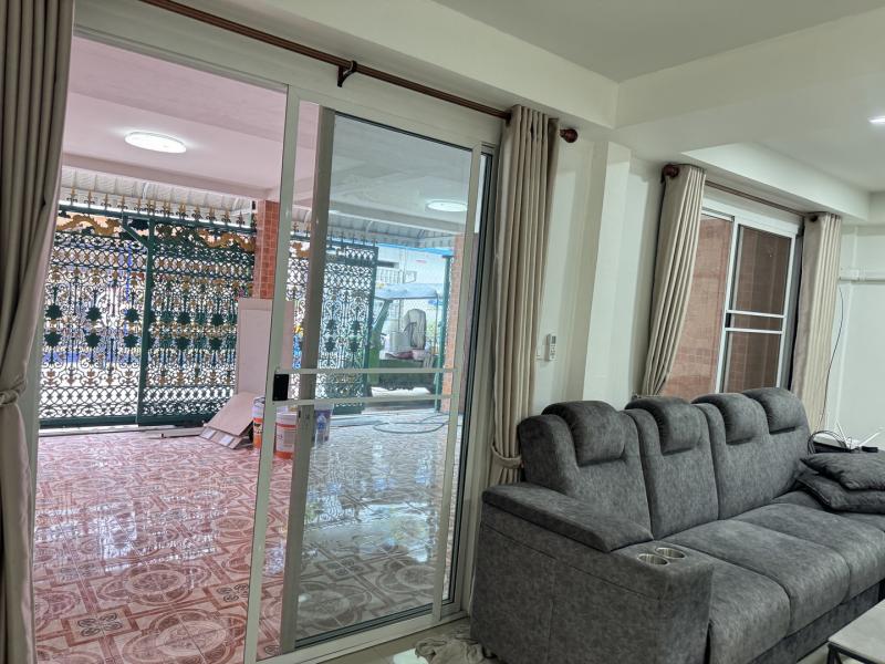 ให้เช่าบ้าน2ชั้น 3นอน2ห้องน้ำ  ทำเลห้วยขวาง รัชดา18