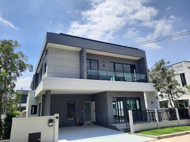 ให้เช่าบ้านเดี่ยว 2 ชั้น 55.5 ตรว. 4 ห้องนอน โครงการเซนโทร บางนา Centro Bangna เฟส 1 ใกล้ Mega บางนา เพียง 1.5 กม