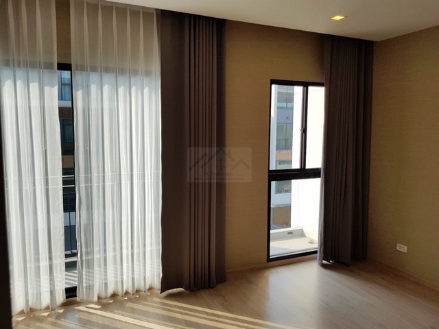 ให้เช่าทาวน์โฮม 3.5 ชั้น โครงการ Arden ทองหล่อ-พัฒนาการ 20 เฟอร์พร้อมอยู่ เดินทางสะดวก ใจกลางเมือง