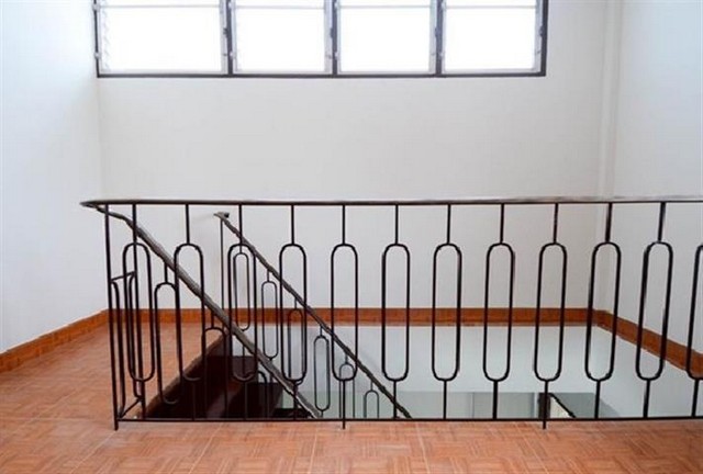 ให้เช่าบ้านเดี่ยว2ชั้นย่านโชคชัย4ลาดพร้าวลาดพร้าววังหินเสนานิคมใกล้MRTโชคชัย4ที่จอดรถ 5 คัน