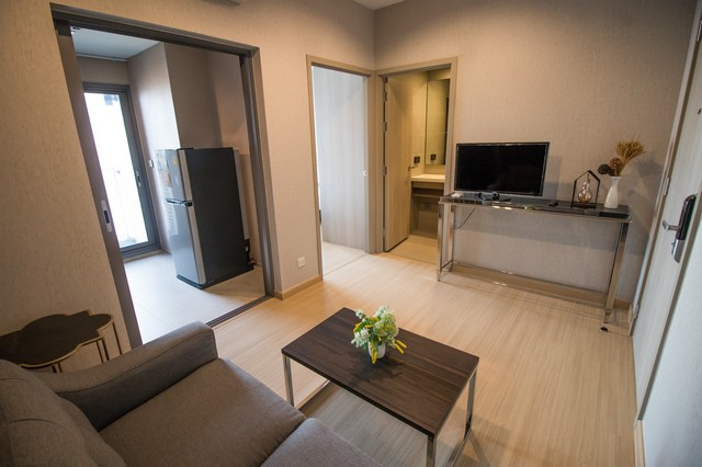 Whizdom Connect Safe clean convenient 34th floor BTS Punnawithi