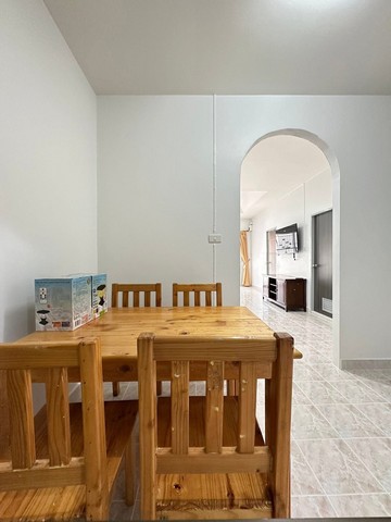 มู่บ้านเอกมงคล 4/2 พัทยาใต้  บ้านแฝด  มีพื้นที่ข้างบ้าน