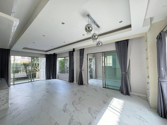 ให้เช่าบ้านเดี่ยว 2 ชั้น 56 ตรว. 4นอน มัณฑนา เลค วัชรพล ฝั่งทะเลสาบ เข้าได้ทั้งฝั่งสายไหม56 และสุขาภิบาล5 ใกล้โรงเรียนสารสาสน์วิเทศสายไหม