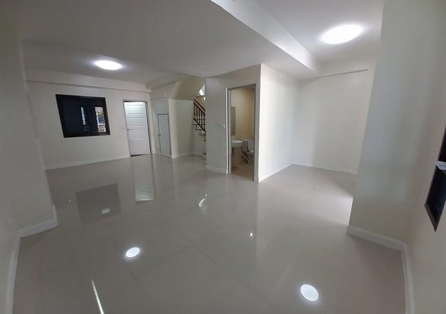 ให้เช่าทาวน์โฮม 3 ชั้น 26.8 ตรว ไลท์ อารียา ลาดปลาเค้า 72 ซอยรามอินทรา 8 renovate ใหม่