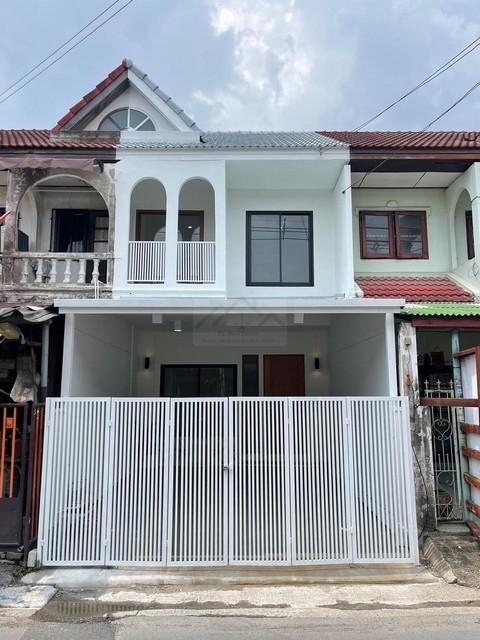 ขายทาวน์เฮาส์ 2 ชั้น 22 ตรว. ย่านนวมินทร์ 111 รีโนเวทใหม่ ใกล้ตลาดปัฐวิกรณ์