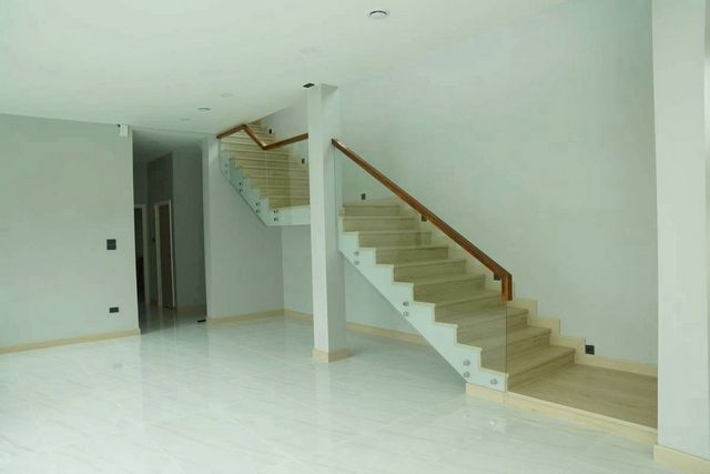 Pool Vlla สุดหรู 15.68 ล้านบาท (บ้านเปล่า) #สันผีเสื้อ #อำเภอเมือง #วิวดอยสุเทพ #บ้านปลอดฝุ่น เดินทางสะดวก