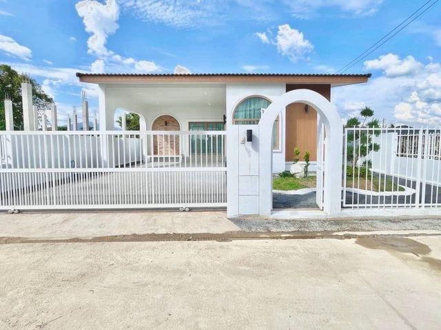 โซนสันผักหวาน ราคาเริ่มต้นที่ 2.39 ล้าน #บ้านสร้างใหม่ชั้นเดียว #หางดง #สไตล์มูจิ ตกแต่งน่ารัก #พร้อมเข้าอยู่ #ซื้ออยู่เองหรือปล่อยเช่าก็ปัง