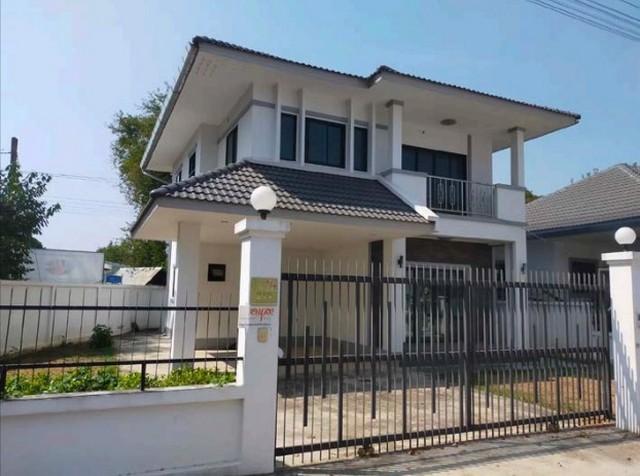 ขายบ้านหมู่บ้านใจแก้วเอราวัณ 27 บ้านหนองผึ้งใต้ ซอย 3 ถนนสายเชียงใหม่-ลำพูน (ทล.106) ตำบลท่าวังตาล อำเภอสารภี จังหวัดเชียงใหม่