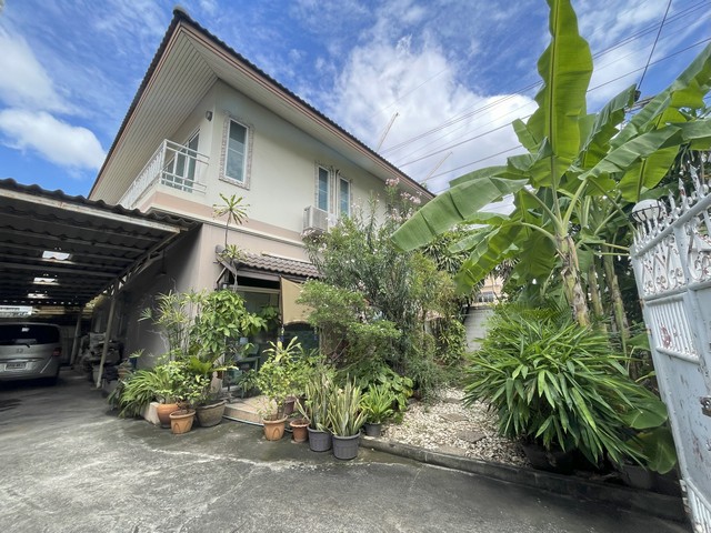 ขาย (เซ้ง) ที่ดิน พร้อมบ้านเดี่ยว 2 หลัง ปากซอยเจริญนคร 19 ทำเลดี แหล่งชุมชน ใกล้ศูนย์ราชการกระทรวงมหาดไทยแห่งใหม่ เดินทางสะดวก