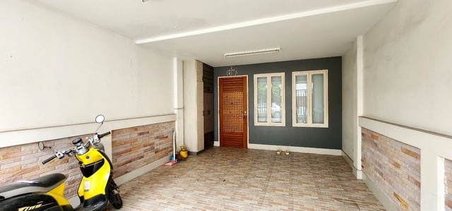 หมู่บ้านรุ่งทรัพย์สามัคคี ถ.สามัคคี ต.ท่าทราย อ.เมือง จ.นนทบุรี