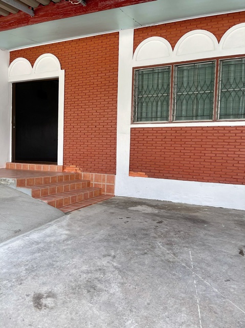 MRTสุทธิสาร 1.6กม. รัชดา18-20 MRT โชคชัย4 800ม. ขายบ้านเดี่ยว 1ชั้น  50ตร.วา.200ตร.ม..4 นอน  2 น้ำ  ทำเลดี ทาวน์ อิน ทาวน์ 3.9 กม. 