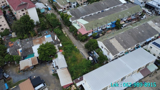 ขายที่ดินเปล่า ถมแล้ว เนื้อที่ 104 ตรว. ทำเลดีมาก ในหมู่บ้าน เสริมสุขนคร อ.ปากเกร็ด