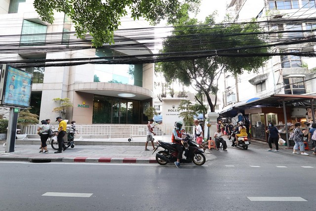 ให้เช่าพื้นที่อาคาร One Oasis ถนนวิทยุ พื้นที่ 125 ตรม ชั้น 2 (อาคาร 4 ชั้น) ใกล้ BTS เพลินจิต