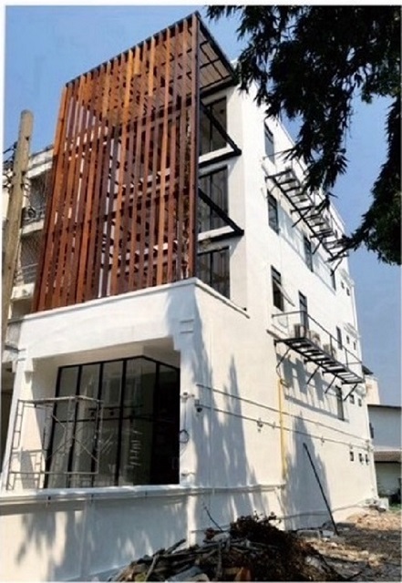 BTSบางจาก 500 ม.รร.นานาชาติ แองโกล สิงคโปร์ 600 ม. 5ห้องเก็บของ 9น้ำ  10แอร์  สุขุมวิท58-64  ให้เช่าโฮมออฟฟิศ 5 ชั้น 362ตร.ม. 20ตร.วา.