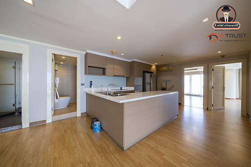 ให้เช่า คอนโด สเตท ทาวเวอร์ สีลม 4นอน 3น้ำ ชั้น 37 ห้องมุม วิวแม่น้ำเจ้าพระยา