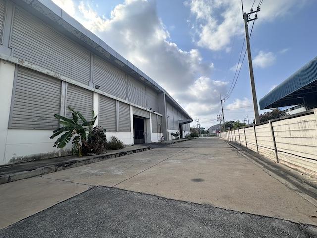 ให้เช่าโกดังคลังสินค้า 3528 ตรม. นิคมสินสาคร จ.สมุทรสาคร ใกล้วัดโคกขาม ( พื้นที่สีม่วง )