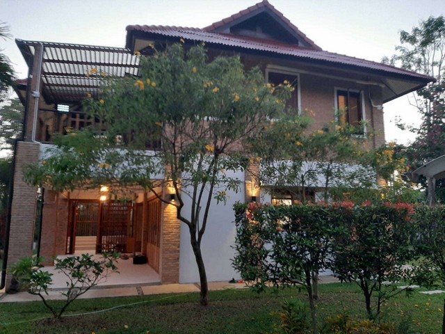 บ้านสวนแม่ริม บรรยากาศดีเหมาะเป็นบ้านพักตากอากาศหรือปล่อยเช่าทำรีสอร์ทเล็กๆ