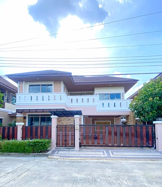 MRTบางยี่ขัน 4.7 กม. 5นอน ให้เช่าคฤหาสน์ 2 ชั้น 68ตร.วา.ตรงข้าม เซ็นทรัล เวสต์วิลล์ 100ม.  288 ตร.ม. 6 แอร์ พร้อมเฟอร์ .3 น้ำ