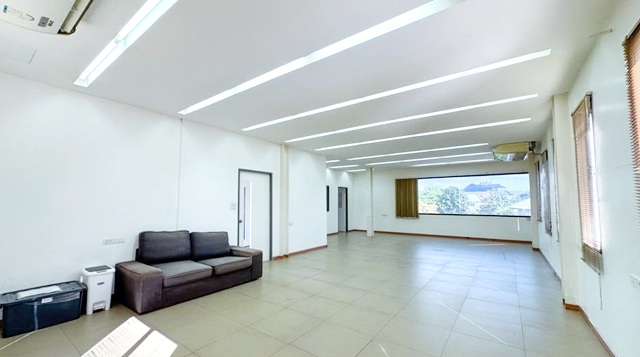 วิสซ์ดอม 101 800ม. คลาวด์ อีเลฟเว่น 900ม.  BTS บางจาก 398ม.  ให้เช่าโฮมออฟฟิศ 2 ชั้น 52ตร.วา.200ตร.ม. 2ออฟฟิศ 2น้ำ