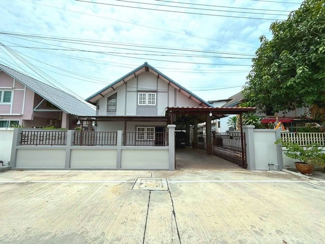 #ขายบ้านเดียวชลบุรี ทำเลดีตัวเมืองชลบุรี  ใกล้ธนาคาร ธอส ชลบุรี  พื้นที่  60 ตารางวา3 ห้องนอน  2 ห้องน้ำ