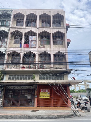 ขาย/เช่า อาคารพาณิชย์ 4 ชั้น ทำเลดี ติดถนนพระราม2 ซอย19 เหมาะสำหรับทำออฟฟิศ เปิดสำนักงาน พร้อมห้องพักให้เช่าด้านบน  มีที่จอดรถ  ZTK262