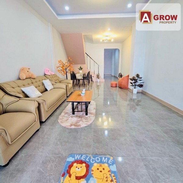 หมู่บ้านธีรวรรณ รามอินทรา 109 เฟอร์นิเจอร์ครบ รีโนเวทใหม่ พร้อมเข้าอยู่