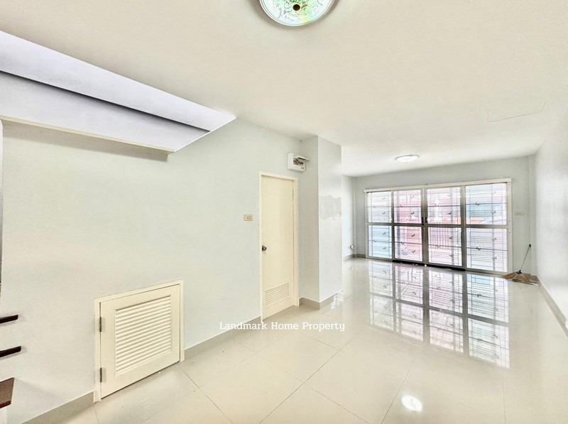 LM25-0097 ขายทาวน์โฮม 2 ชั้น ธัญดาพาร์ควิว3 แพรกษา เทพารักษ์ เนื้อที่ 17.5 ตรว รีโนเวทใหม่ ต่อเติมครบ พร้อมอยู่