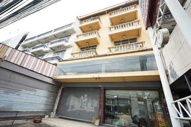 ขาย อาคารพาณิชย์ 4.5 ชั้น ตำบลสำโรงเหนือ เมืองสมุทรปราการ,สมุทรปราการ