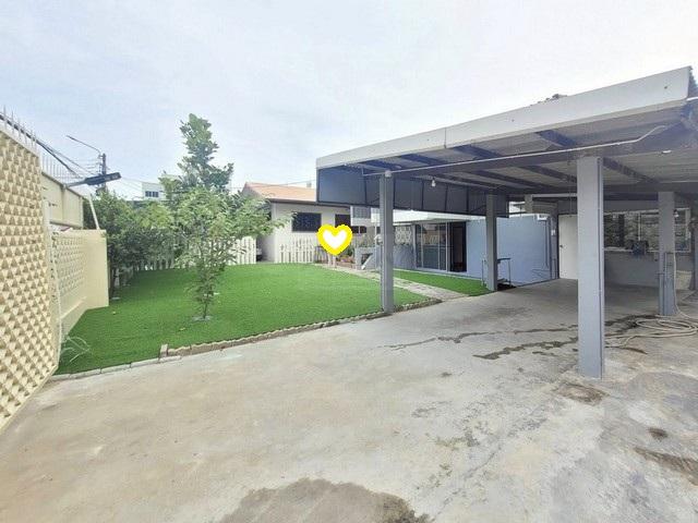 ให้เช่าบ้านเดี่ยว 2 ชั้น 95 ตรว.ซอยพระรามเก้า 41 เขตสาวนหลวง ใกล้เดอะไนน์พระราม 9