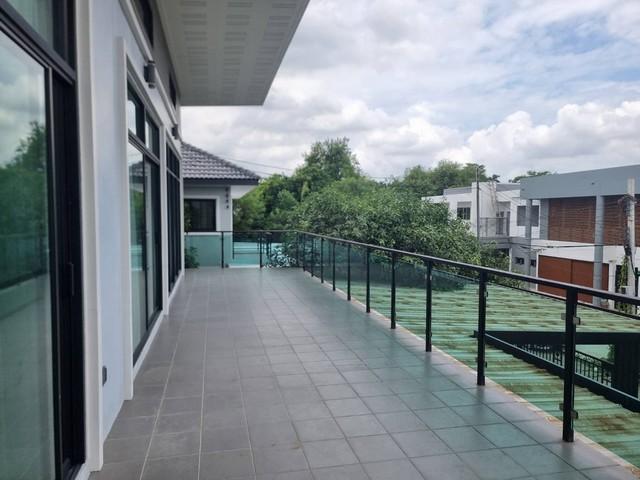 ขายบ้านเดี่ยว 2 ชั้น 100 ตรว. หมู่บ้านศรีนคร ซอยนวมินทร์ 24 ใกล้เดอะมอลล์บางกะปิ