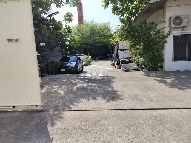 ขาย ที่ดิน แบริ่ง 15 เนื้อที่ 1-2-40 ไร่ ห่างจากถนนแบริ่ง 310 เมตร ใกล้โรงเรียนนานาชาติเซนต์