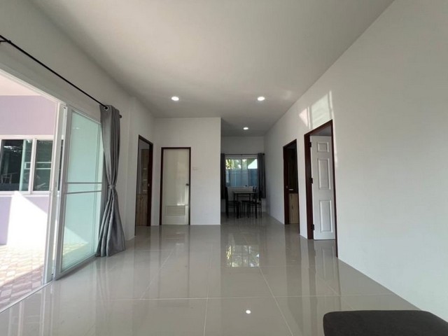 ขายบ้านเดี่ยวพัทยา โซนเขาน้อย บางละมุง ชลบุรี รีโนเวทใหม่ทั้งหลัง FP-H0977