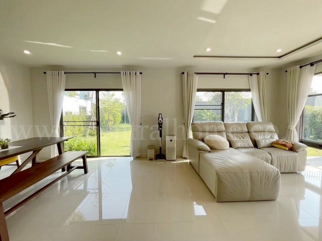 บ้านเดี่ยว สราญสิริ ชัยพฤกษ์ - แจ้งวัฒนะ ถนนหอการค้าไทย หลังริม