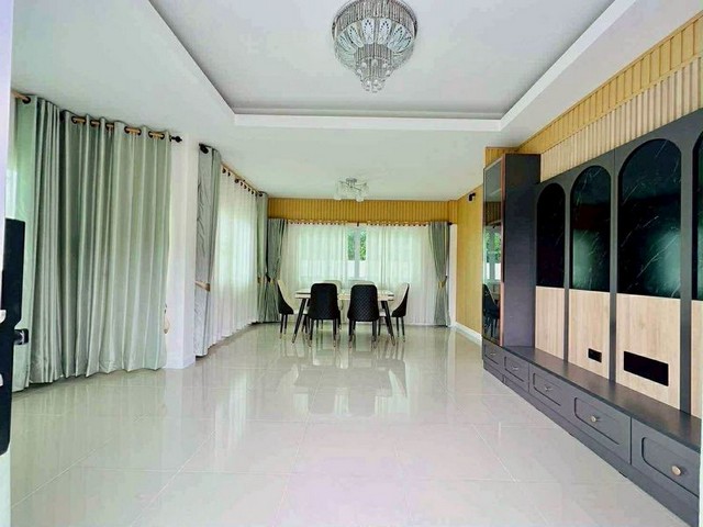 บ้านเดี่ยวสวยหรู 2 ชั้น สไตล์มินิมอล ทำเลทอง รีโนเวทใหม่ ดอยสะเก็ด