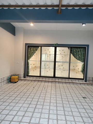 บ้านดอนหัวฬ่ออมตะนครชลบุรี หมู่บ้านอโนมา3 ทาวน์เฮ้าส์2ชั้น  หน้ากว้าง5เมตร จอดรถได้2คัน