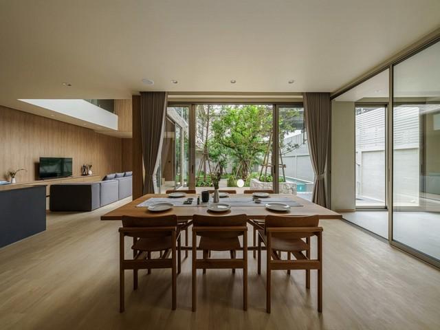 P982 ขาย บ้านเดี่ยว สร้างใหม่  พร้อมสระว่ายน้ำระบบน้ำเกลือ สวนขนาดใหญ่ ทำเลริมถนนใหญ่ ถนนสิรินธร ใกล้ทางด่วน ติดสถานีรถไฟฟ้า SRT บางบำหรุ